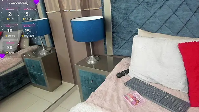 AdelaineBest online show from 02/08/25, 03:52