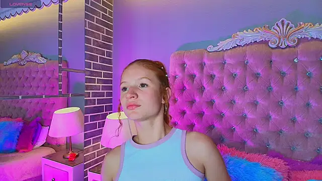 AdelaineBest online show from 11/06/25, 11:48