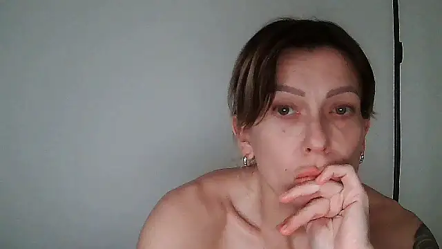 anechka1 online show from 04/28/26, 11:54