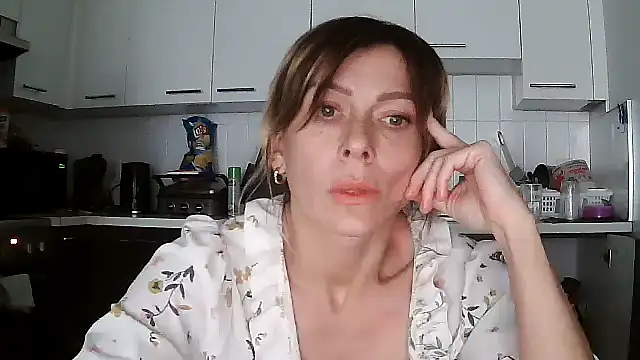 anechka1 online show from 05/01/26, 10:03