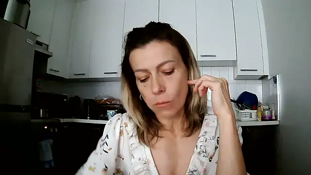 anechka1 online show from 06/07/26, 02:43