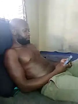 Snapshot of Stallion100 chatting on 01/25/25, 03:52 Stallion100 online show from 01/25/25, 03:52