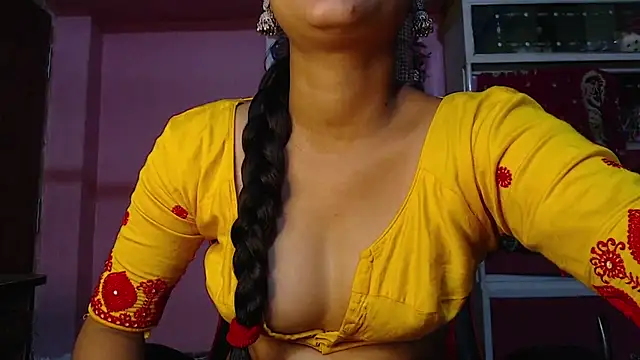 Snapshot of Angel_Alison_ chatting on 12/19/24, 06:12 Angel Alison  online show from 12/19/24, 06:12