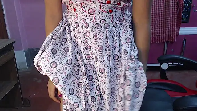 Snapshot of Angel_Alison_ chatting on 12/21/24, 09:55 Angel Alison  online show from 12/21/24, 09:55