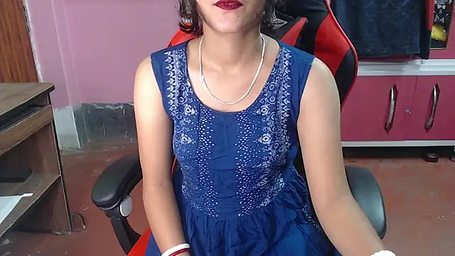 Snapshot of Angel_Alison_ chatting on 02/11/25, 06:22 Angel Alison  online show from 02/11/25, 06:22