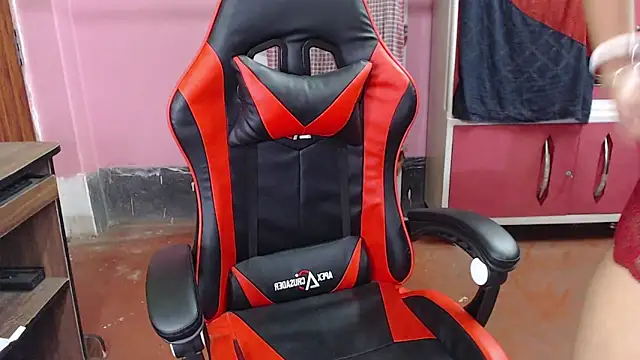 Snapshot of Angel_Alison_ chatting on 03/17/25, 10:17 Angel Alison  online show from 03/17/25, 10:17