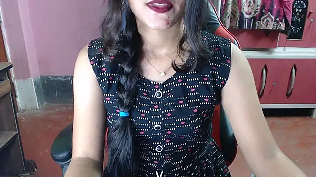 Snapshot of Angel_Alison_ chatting on 10/28/25, 06:32 Angel Alison  online show from 10/28/25, 06:32