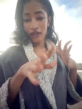 GoddessVee online show from 04/12/26, 04:28