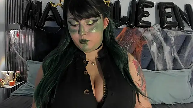 Karmilla Rosse online show from 10/31/25, 10:38