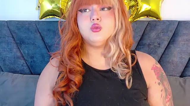 Snapshot of Karmilla_Rosse chatting on 06/15/26, 10:39 Karmilla Rosse online show from 06/15/26, 10:39