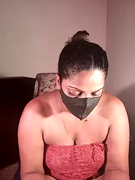 Snapshot of Kim_kardashia1 chatting on 01/03/25, 01:16 Kim kardashia1 online show from 01/03/25, 01:16