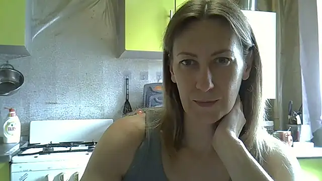 Snapshot of AshleyXHoney chatting on 06/18/26, 07:41 AshleyXHoney online show from 06/18/26, 07:41