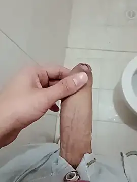 Snapshot of Wynni chatting on 09/28/25, 10:15 Wynni online show from 09/28/25, 10:15