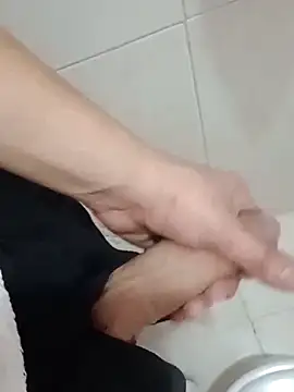 Snapshot of Wynni chatting on 03/01/26, 07:05 Wynni online show from 03/01/26, 07:05