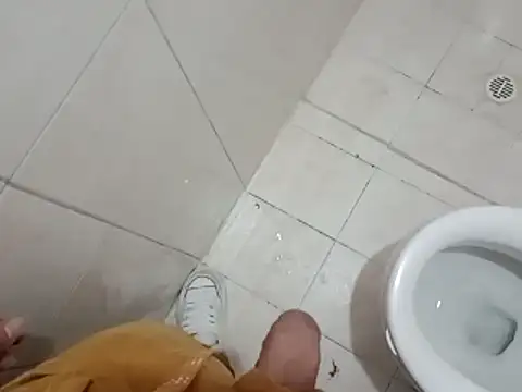 Snapshot of Wynni chatting on 04/01/26, 02:03 Wynni online show from 04/01/26, 02:03