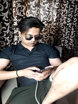 Snapshot of 69venom69 chatting on 03/13/25, 04:49 69venom69 online show from 03/13/25, 04:49