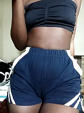 Snapshot of julietunderwoood chatting on 03/16/25, 03:47 julietunderwoood online show from 03/16/25, 03:47