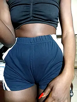 Snapshot of julietunderwoood chatting on 03/16/25, 10:00 julietunderwoood online show from 03/16/25, 10:00