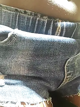 Snapshot of julietunderwoood chatting on 12/01/25, 03:44 julietunderwoood online show from 12/01/25, 03:44