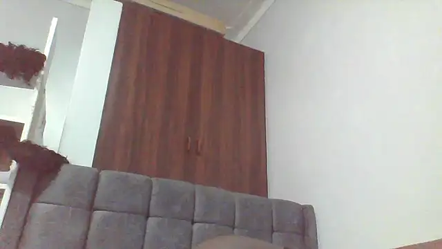 julietunderwoood online show from 04/26/26, 04:21