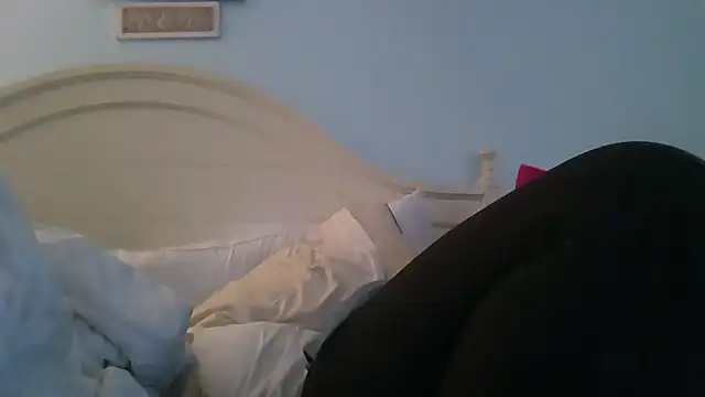 MilfyMrsRobinson online show from 02/09/26, 12:20