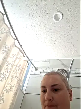 MilfyMrsRobinson online show from 05/05/26, 08:28