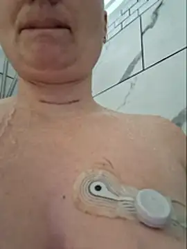 MilfyMrsRobinson online show from 05/06/26, 07:41