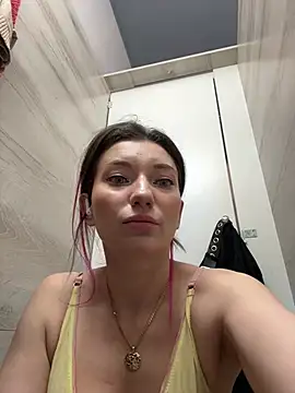 MooonReal online show from 01/04/25, 02:56