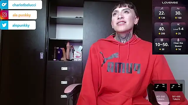 charlotbelucci  online show from 11/16/25, 09:09