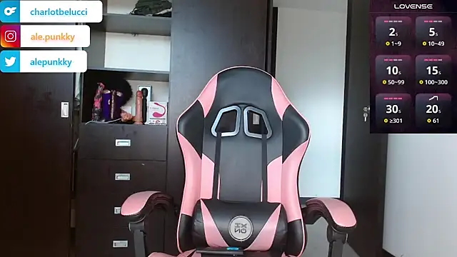 charlotbelucci  online show from 11/24/25, 12:05