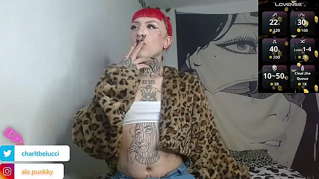 Snapshot of charlotbelucci_ chatting on 05/28/26, 08:17 charlotbelucci online show from 05/28/26, 08:17