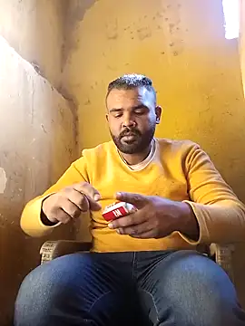 Snapshot of ListedLoin chatting on 01/12/25, 12:01 ListedLoin online show from 01/12/25, 12:01