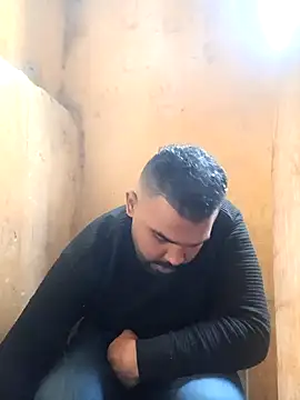 Snapshot of ListedLoin chatting on 01/22/25, 02:35 ListedLoin online show from 01/22/25, 02:35