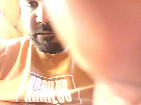 Snapshot of ListedLoin chatting on 01/31/25, 12:51 ListedLoin online show from 01/31/25, 12:51