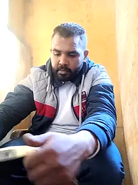 Snapshot of ListedLoin chatting on 02/12/25, 01:37 ListedLoin online show from 02/12/25, 01:37