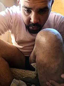 Snapshot of ListedLoin chatting on 02/14/25, 12:03 ListedLoin online show from 02/14/25, 12:03