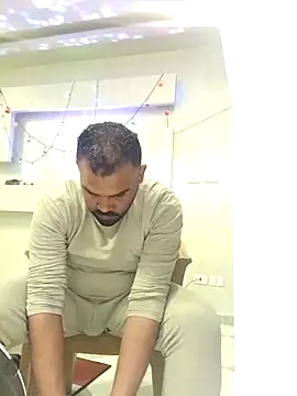 Snapshot of ListedLoin chatting on 03/14/25, 05:35 ListedLoin online show from 03/14/25, 05:35