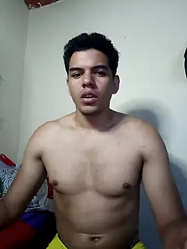 Snapshot of VERGOSAN18CM chatting on 12/19/24, 08:23 VERGOSAN18CM online show from 12/19/24, 08:23