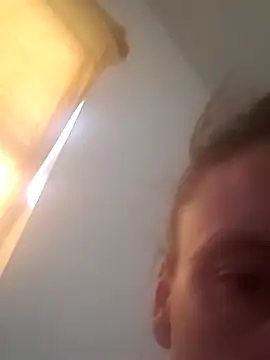 Snapshot of PrettyPocahontas69 chatting on 09/24/25, 09:07 PrettyPocahontas69 online show from 09/24/25, 09:07