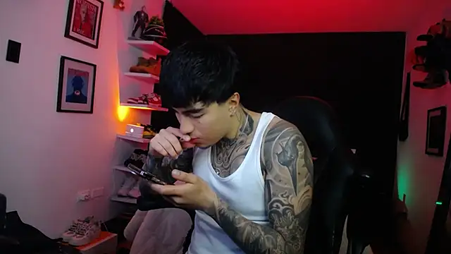 jung dragon online show from 10/05/25, 05:17