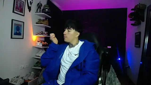 jung dragon online show from 11/20/25, 05:40