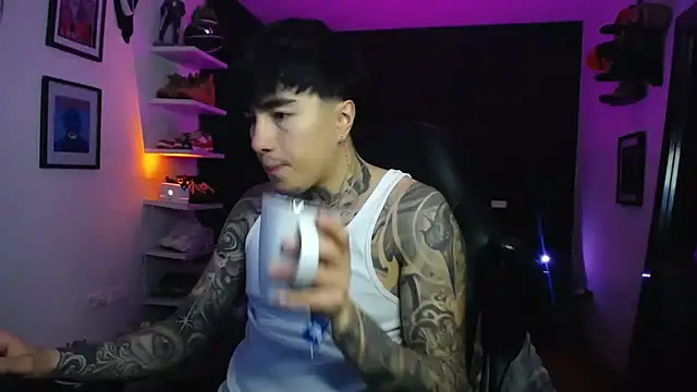 jung dragon online show from 11/21/25, 03:16