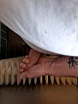 Snapshot of joycock8 chatting on 01/03/25, 09:04 joycock8 online show from 01/03/25, 09:04