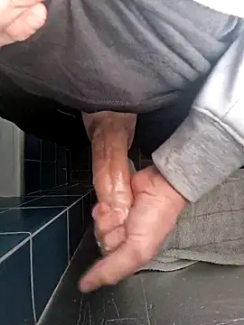 Snapshot of joycock8 chatting on 02/26/26, 01:32 joycock8 online show from 02/26/26, 01:32