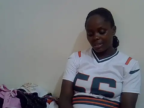 HOT-JAZMINE online show from 06/21/26, 11:35