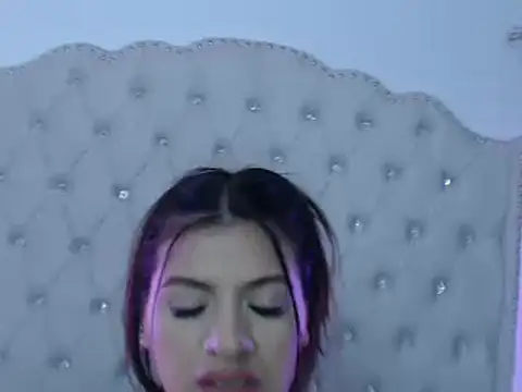 Abril Squirt online show from 02/15/25, 10:22