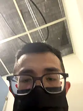 Snapshot of Stevenjt chatting on 10/02/25, 03:30 Stevenjt online show from 10/02/25, 03:30