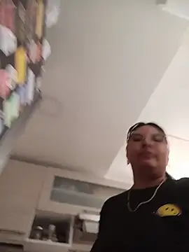 DyannaBloom online show from 06/19/26, 01:37