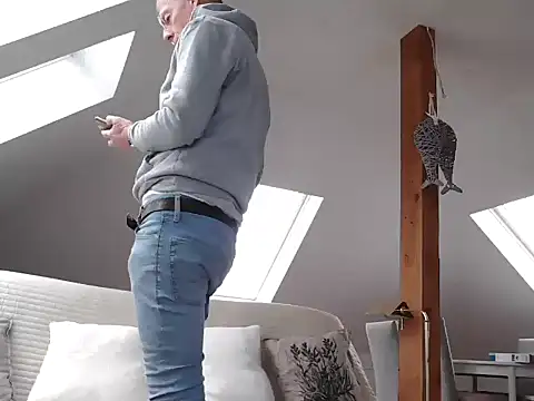 Snapshot of maxmueller321 chatting on 02/01/26, 09:08 maxmueller321 online show from 02/01/26, 09:08