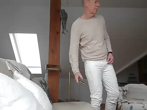 Snapshot of maxmueller321 chatting on 02/04/26, 09:15 maxmueller321 online show from 02/04/26, 09:15